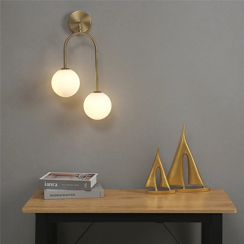 Moderne Glaskugel-Wandleuchte – Doppelte LED-Wandleuchte