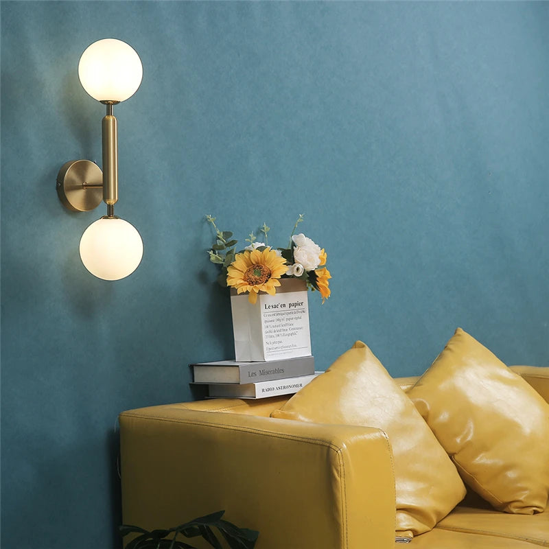 Moderne Glaskugel-Wandleuchte – Doppelte LED-Wandleuchte