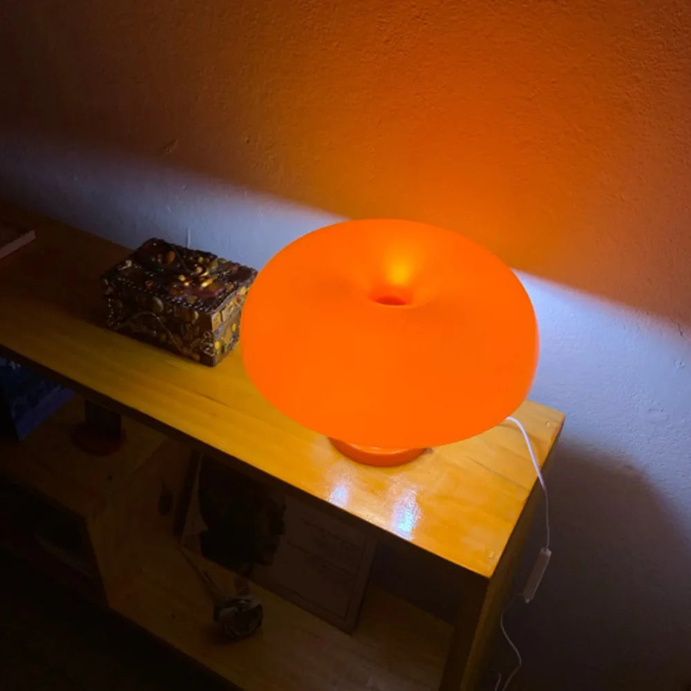 Pilz LED Tischleuchte — 3-farbig dimmbar | AlohaHome